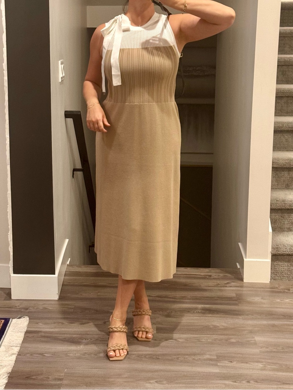 Sleeveless Knit Midi Dress with Contrast Bow - Beige and white